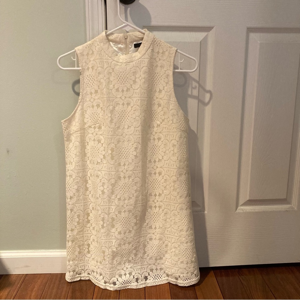 Forever 21 Cream Lace Mini Dress Size S
